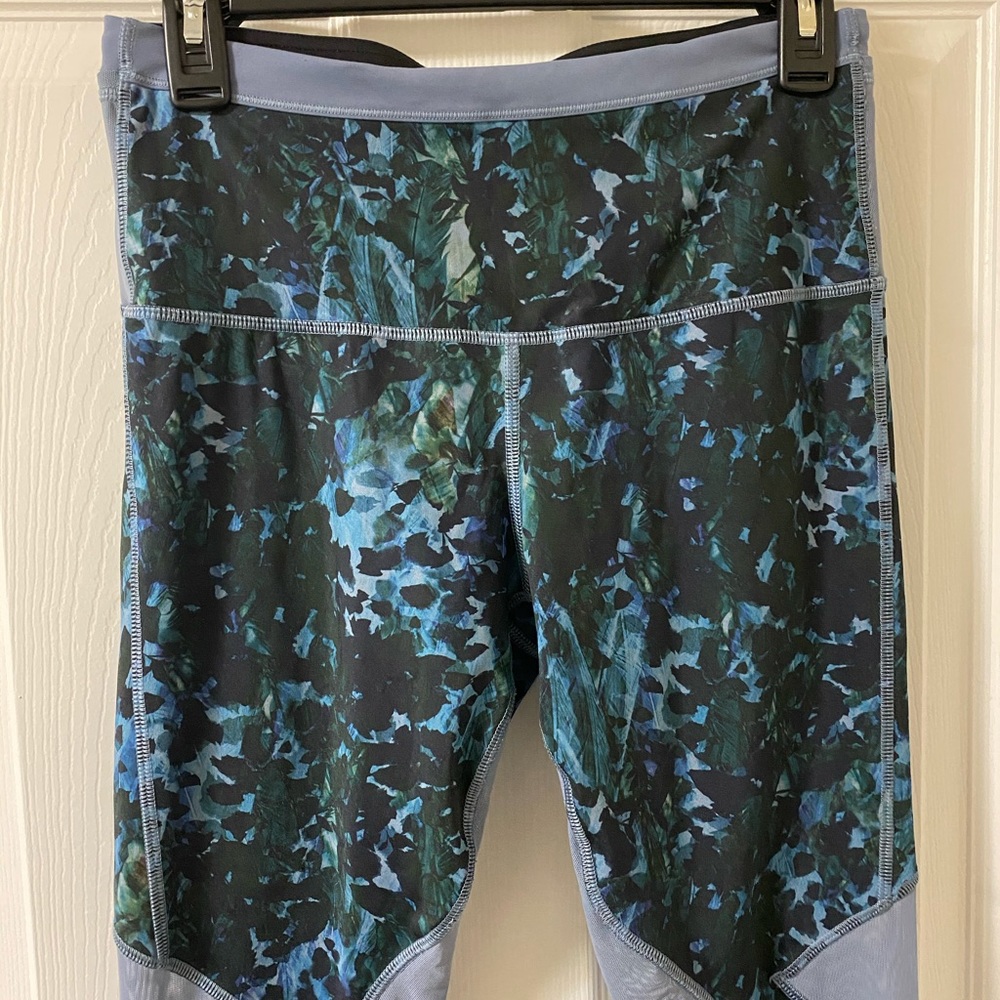 Lululemon mesh panel leggings